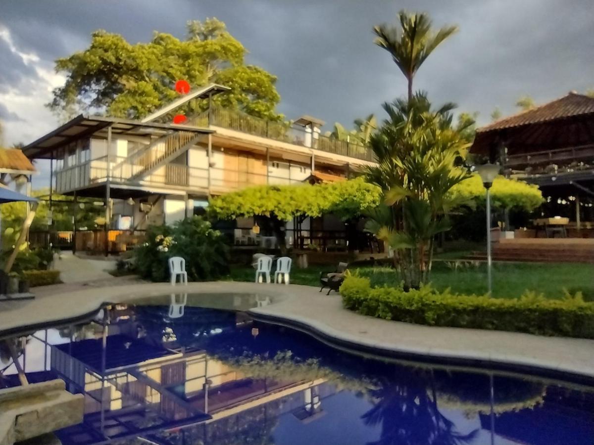 Cerritos Villa Juana Hotel מראה חיצוני תמונה