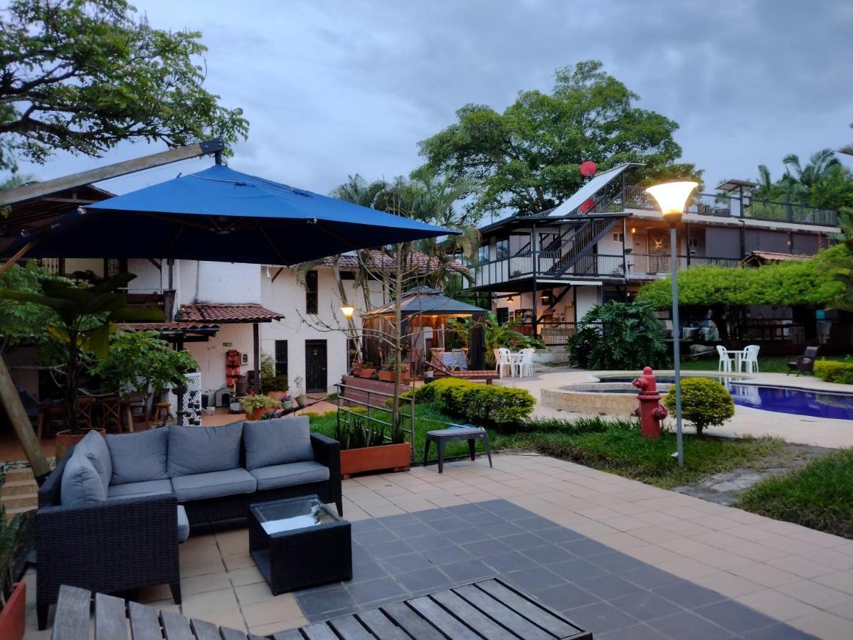 Cerritos Villa Juana Hotel מראה חיצוני תמונה