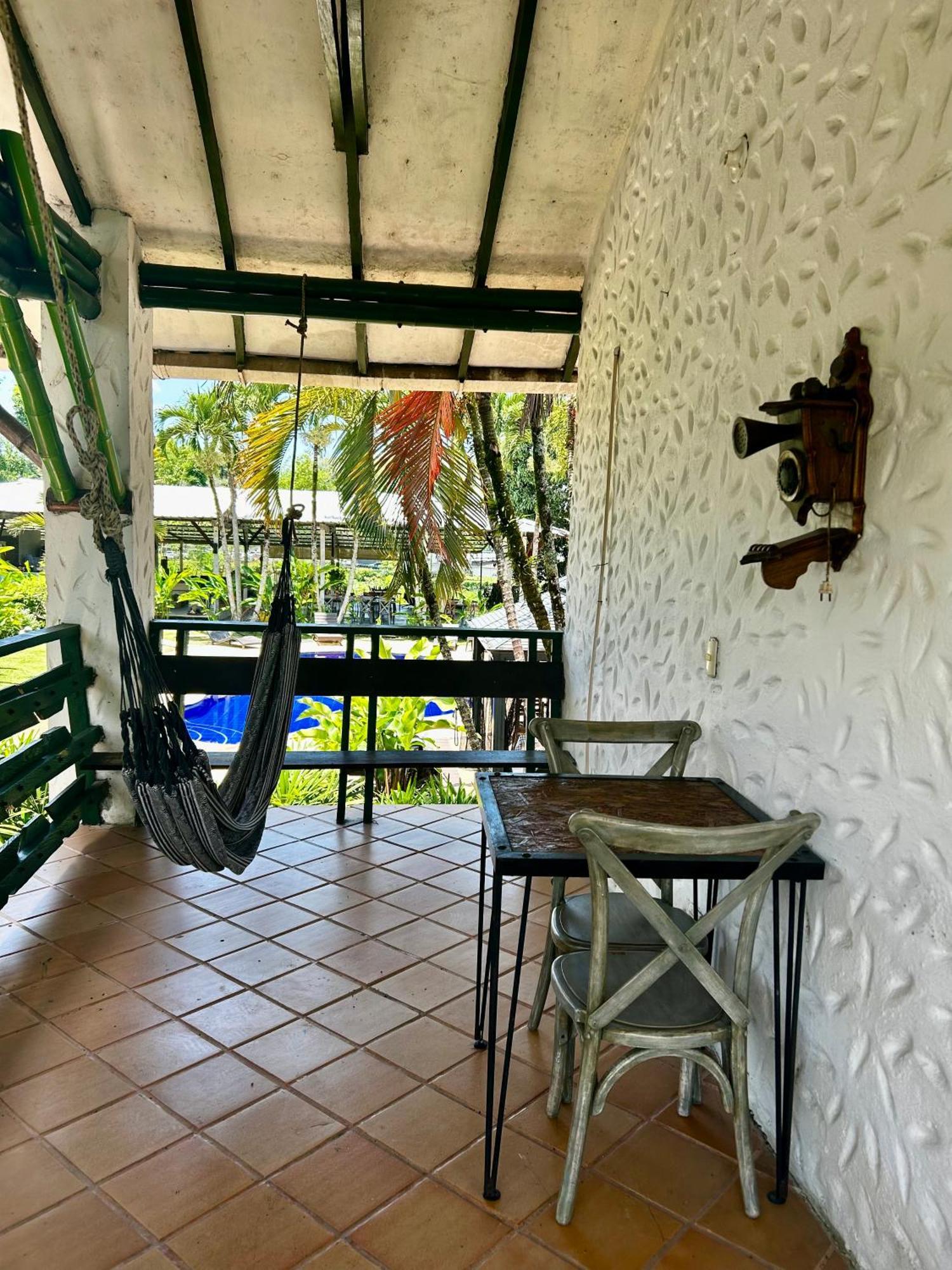 Cerritos Villa Juana Hotel מראה חיצוני תמונה