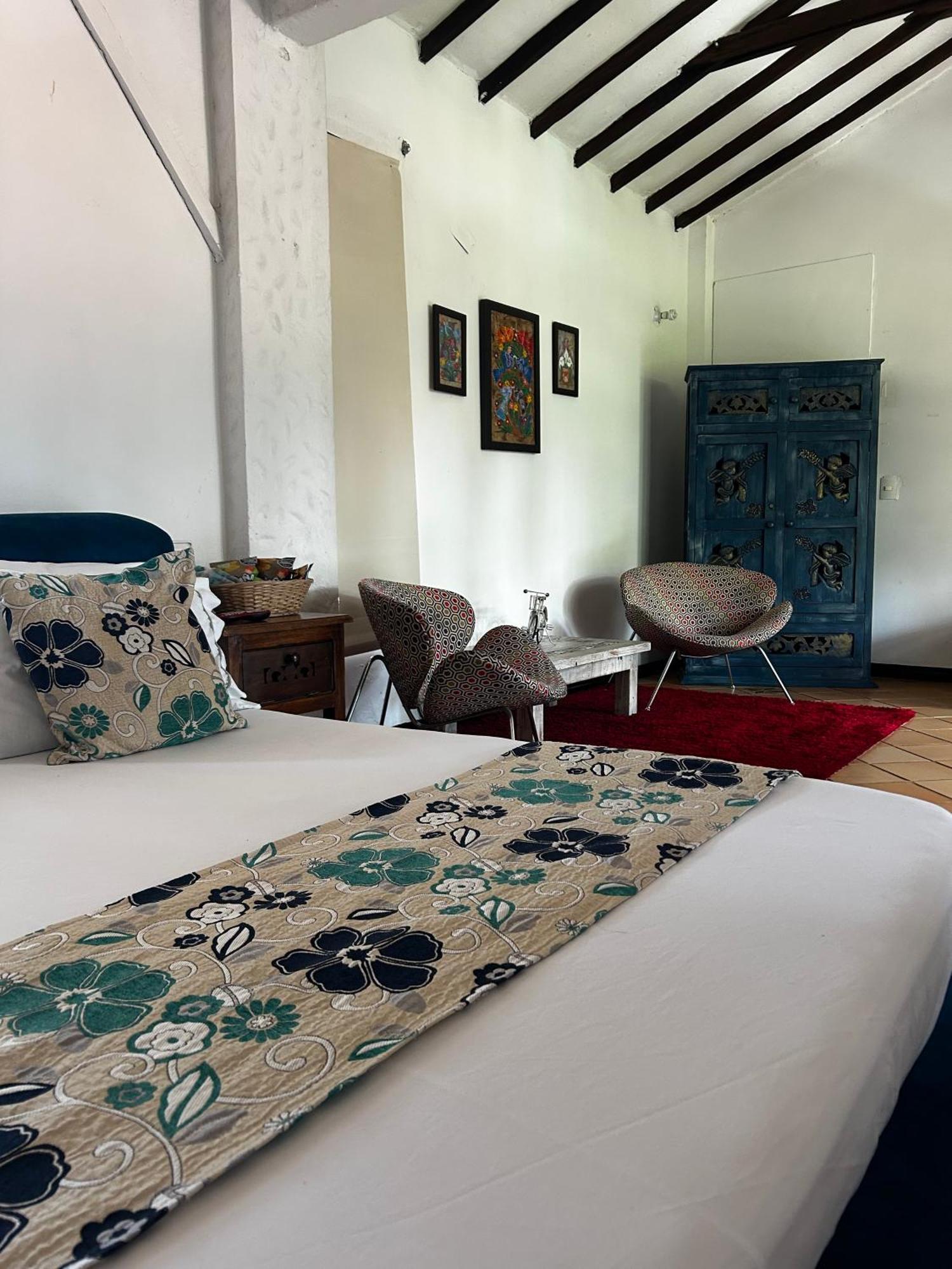 Cerritos Villa Juana Hotel מראה חיצוני תמונה